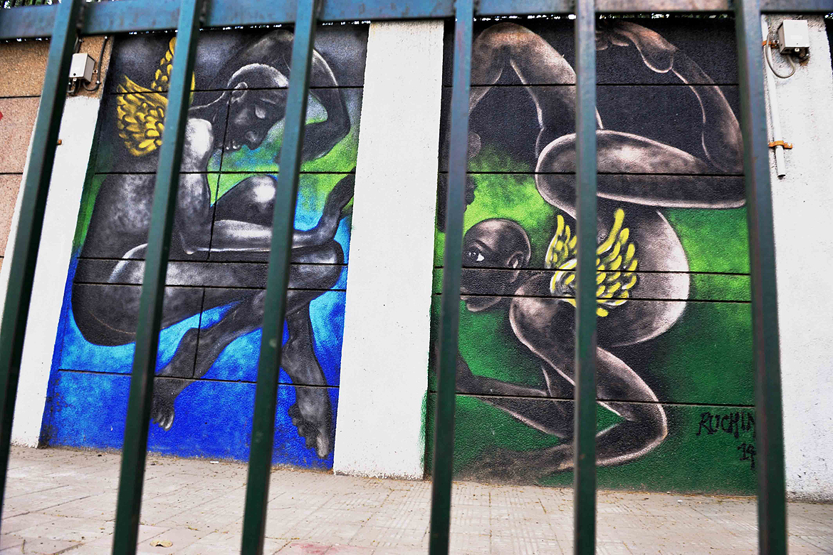 Artwork by artist Ruchin outside Tihar Jail