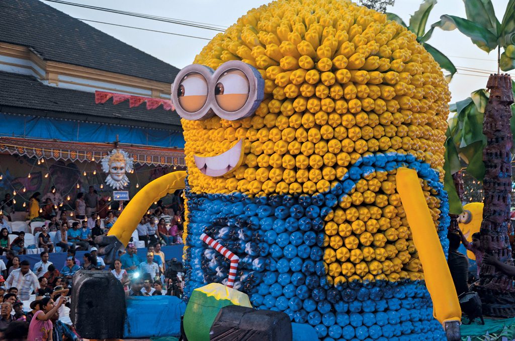 The many faces of the parade: floats, musicians and elaborate costumes