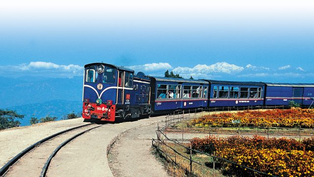 Toy train from Darjeeling to Ghoom