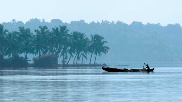 A lone canoe on the backwaters near Munro Island