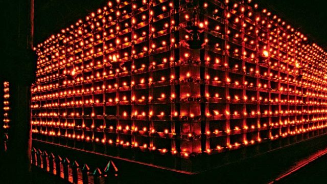 Hundreds of lamps in the wall surrounding Guruvayur Temple