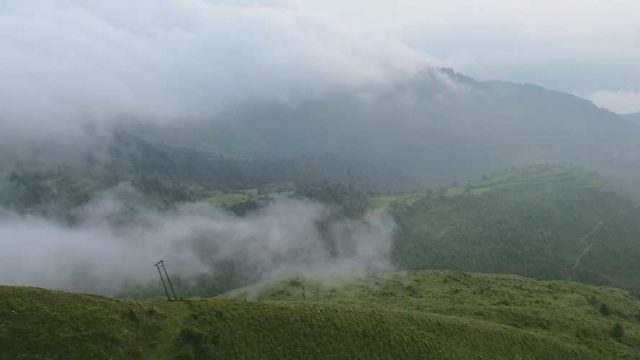 Clouds rolling in around Chirmiri Sunset Point, Chakrata