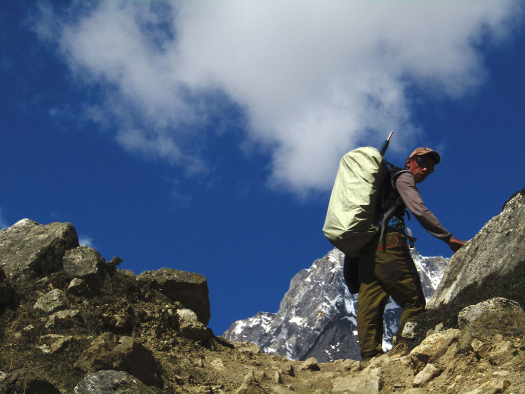 A trekker on the trail to Larkye Phedi from Samdo