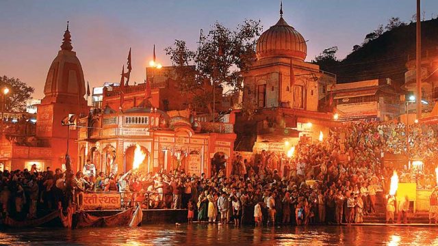 Devotees gather at the legendary Har-ki-Pauri Ghat