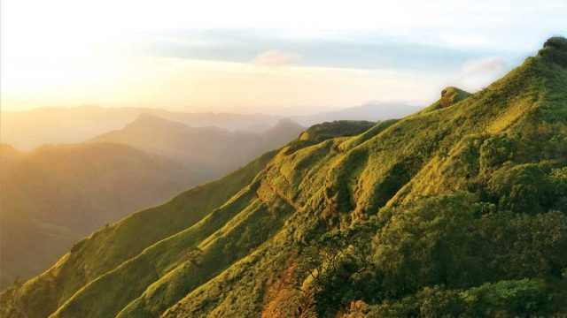 A striking view of the Reiek peak at dawn