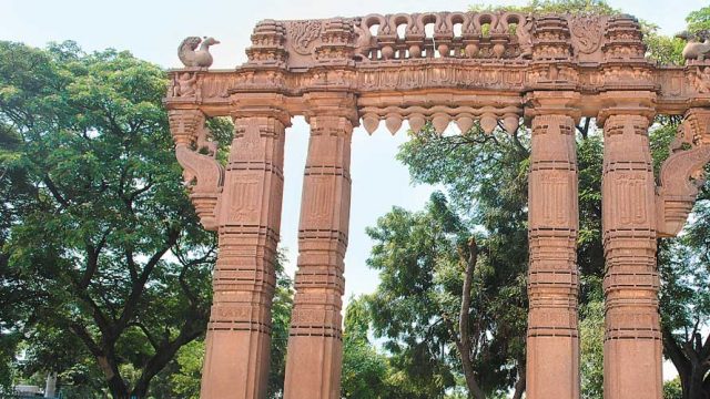 An ornately sculpted Kakatiya kirti toranam