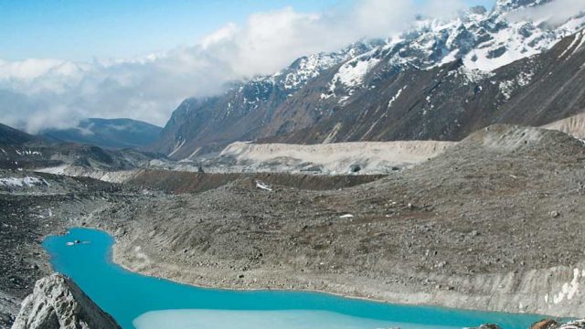 Samiti lake enroute to Goechala