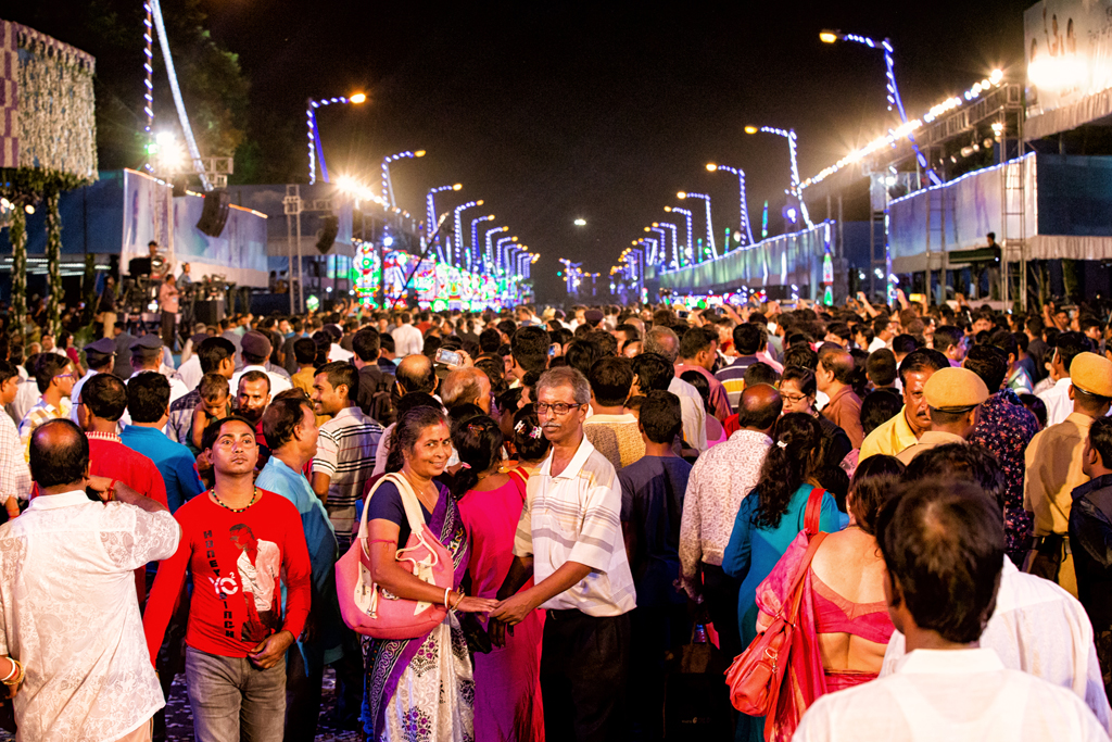 Happy spectators at the end of the immersion carnival. It was an experience one will never forget!