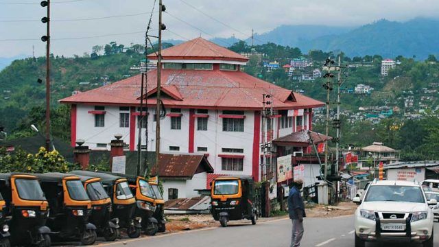 The state’s challenging terrain is best explored in a 4WD