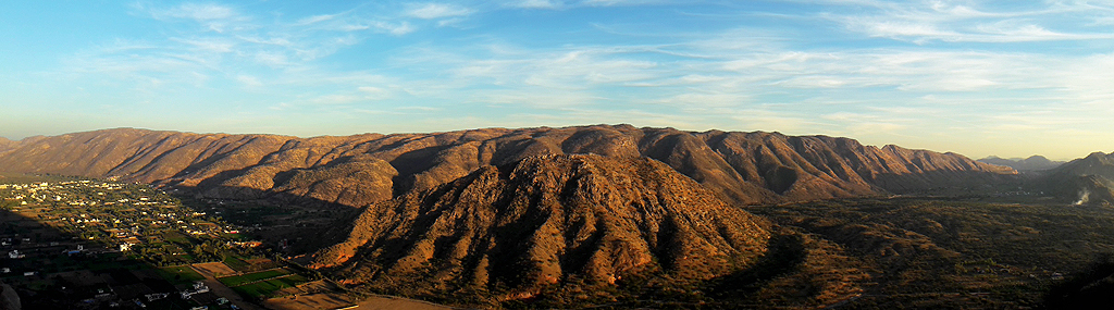 A panoramic view of the foothills of Taragarh in the Aravalli Range. Also seen in picture is Ajmer city