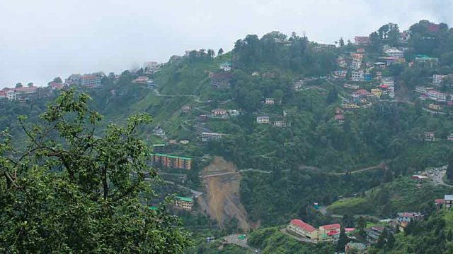 La Villa Bethany offers spectacular views of the surrounding hills